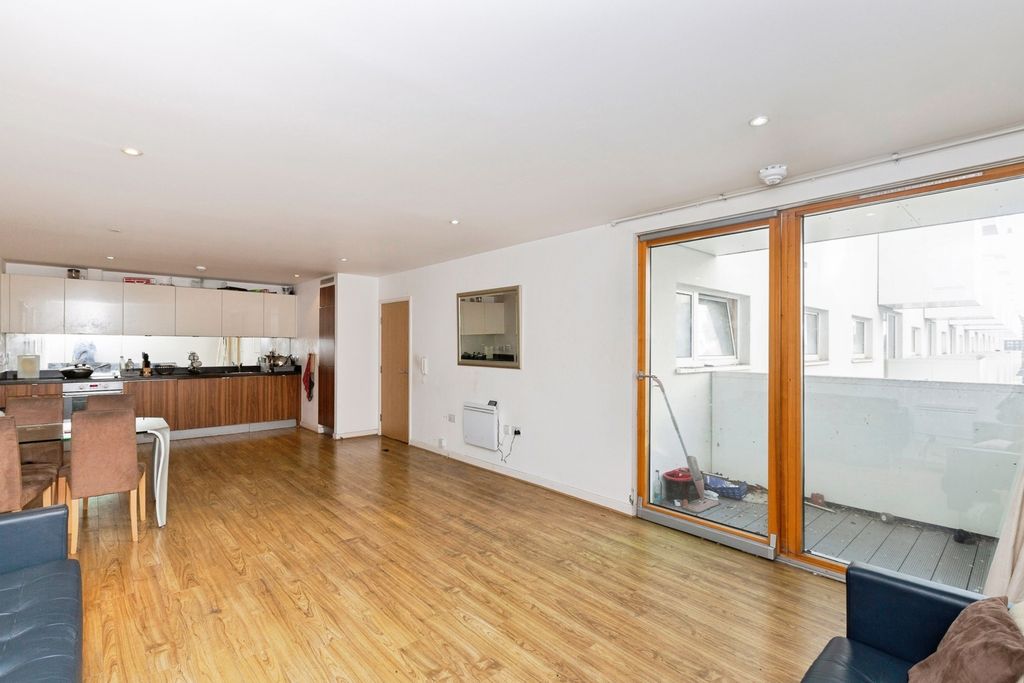 Property photo 2 of 16 Pbox-Img.Jpg