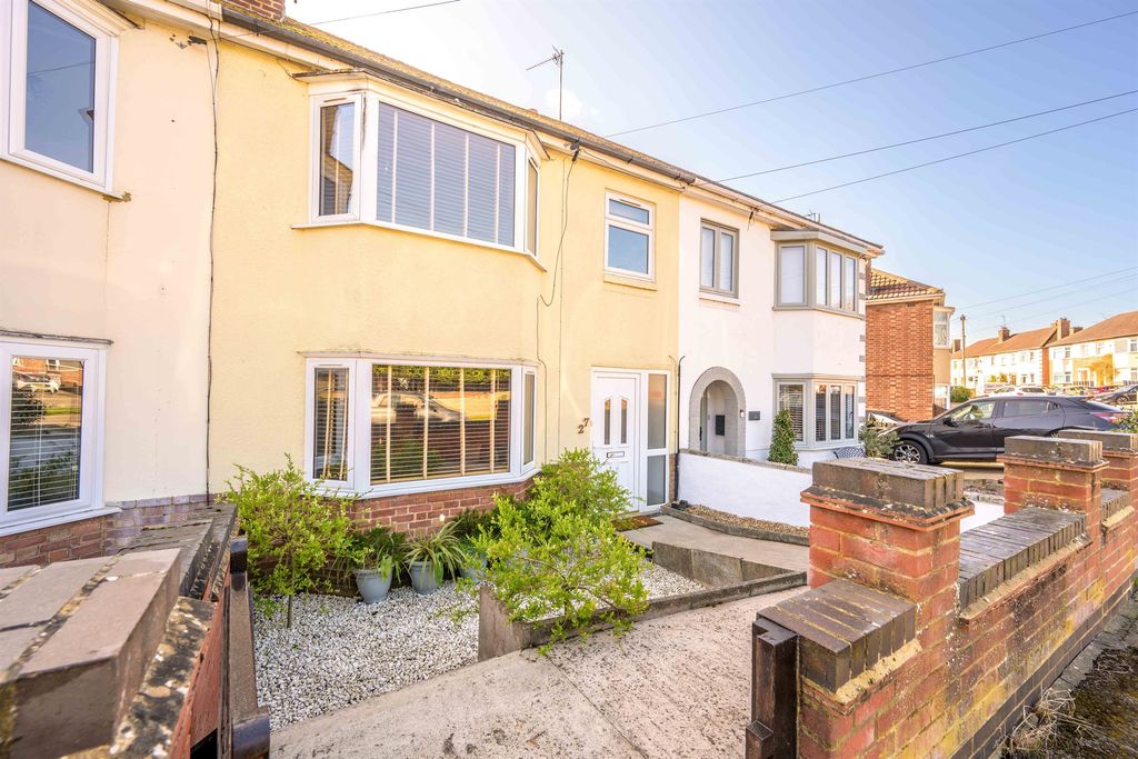 Property photo 2 of 10