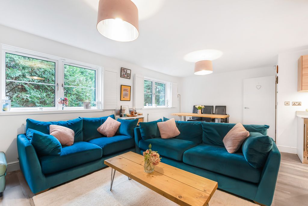 Property photo 2 of 12 Living Room