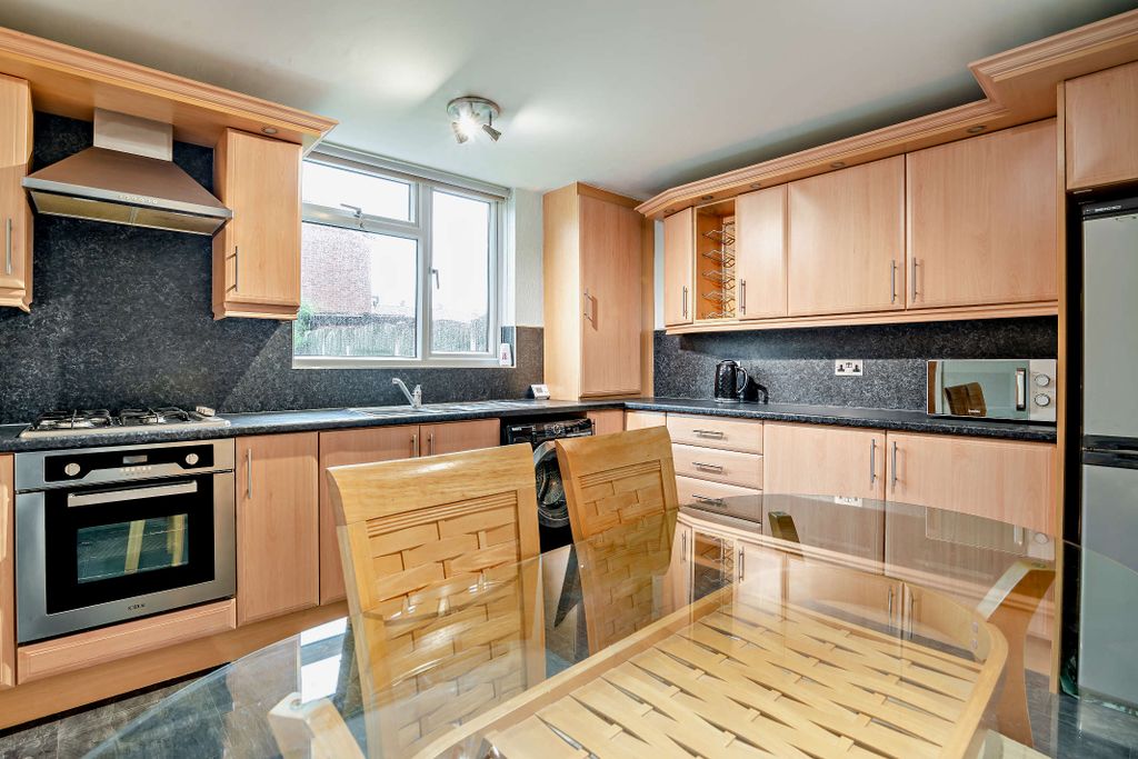 Property photo 3 of 13 Dining Kitchen