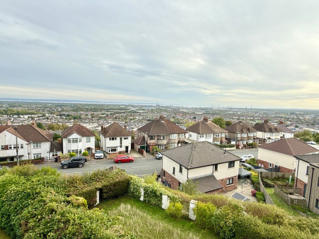 Property photo 3 of 34