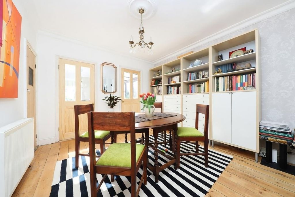 Property photo 3 of 15 Dining Room