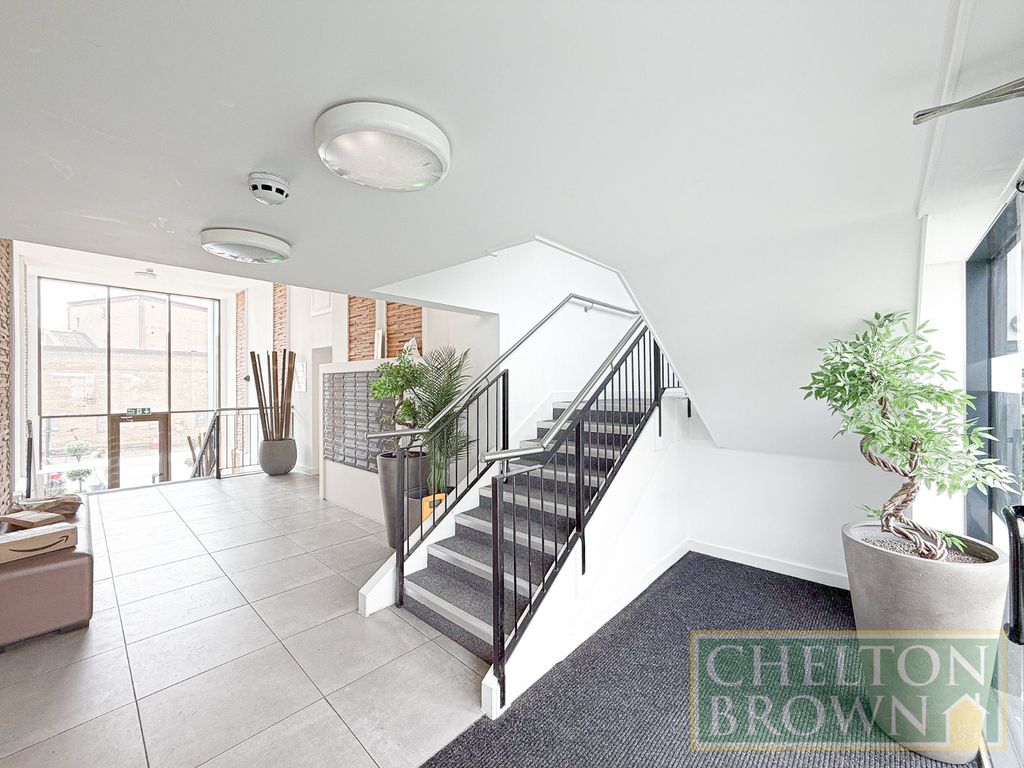 Property photo 3 of 10 Foye'