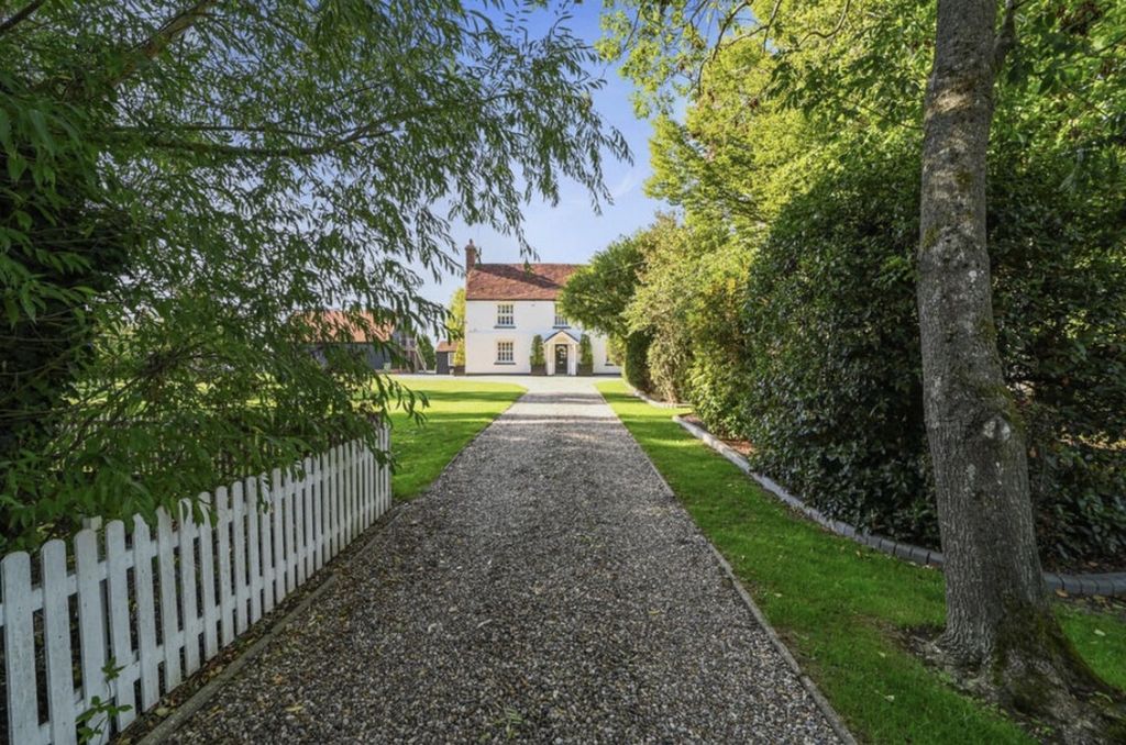 Property photo 1 of 50
