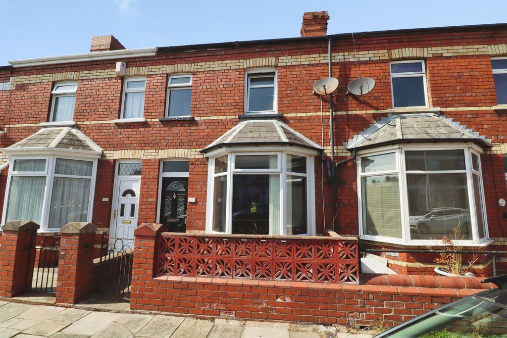 Property photo 1 of 19