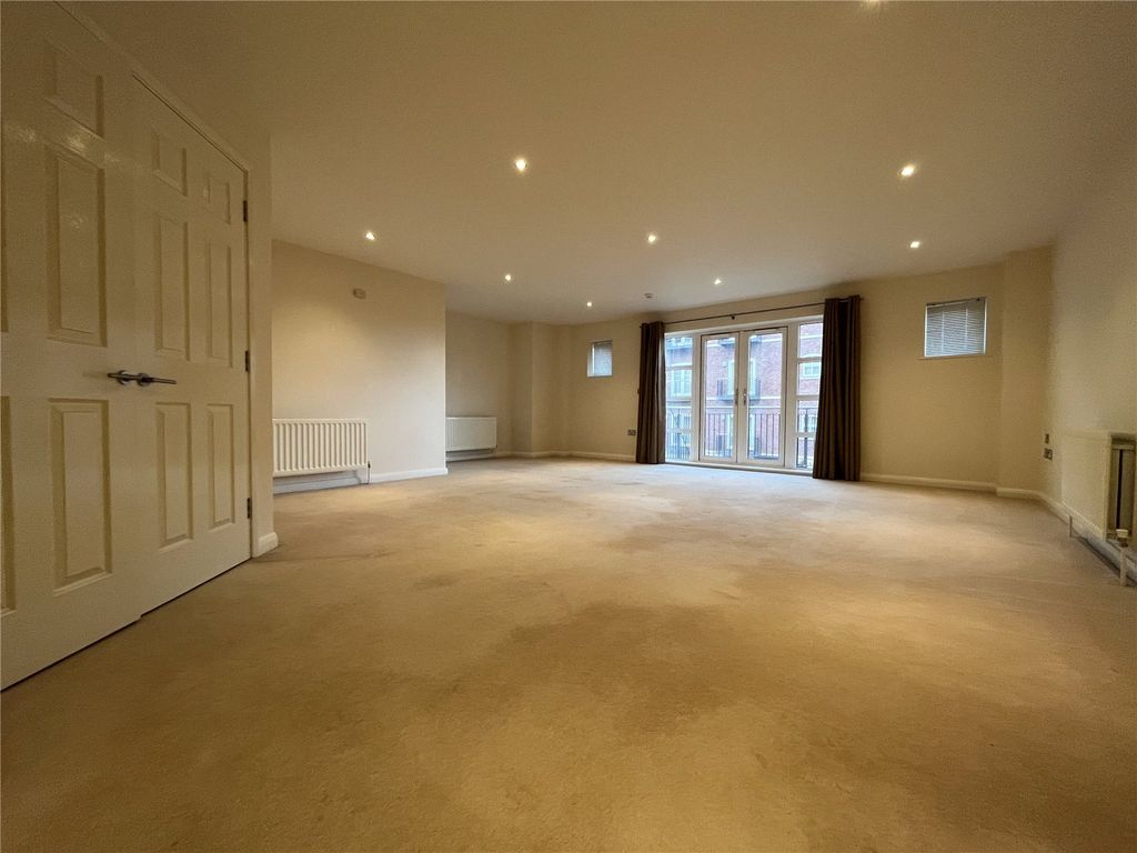 Property photo 3 of 12 Picture No. 15