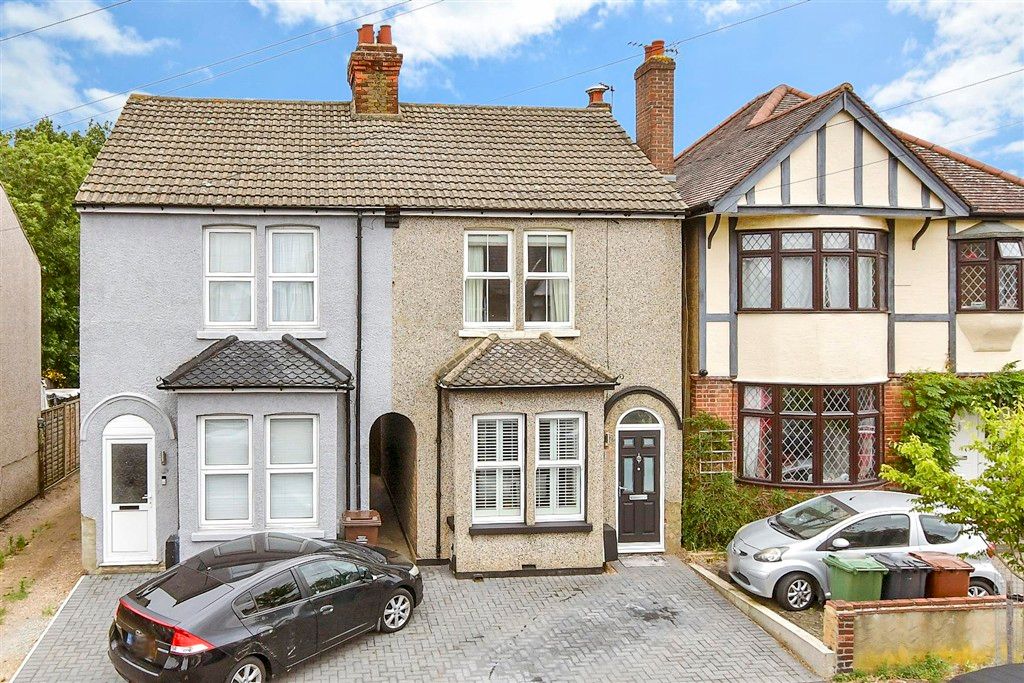 Property photo 3 of 10 External W