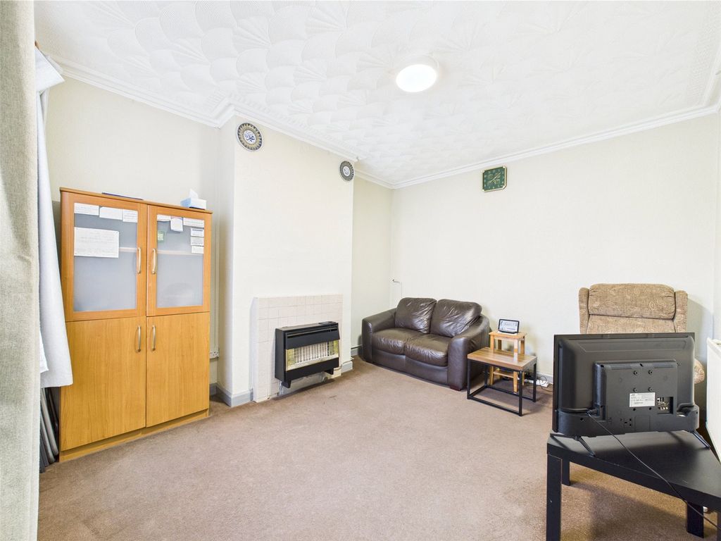 Property photo 2 of 16 Picture No. 19