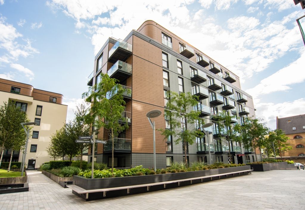 Property photo 1 of 2 Exterior 21 Wapping