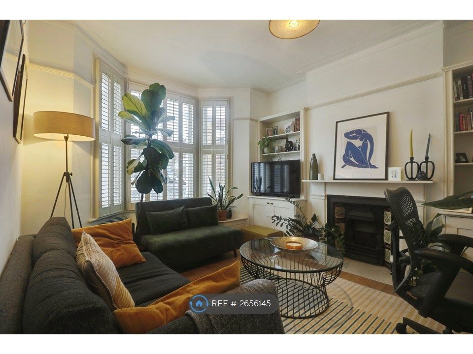 Property photo 3 of 13