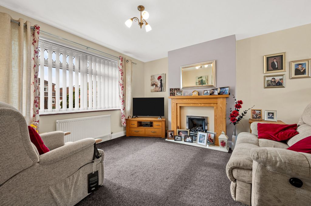 Property photo 2 of 22