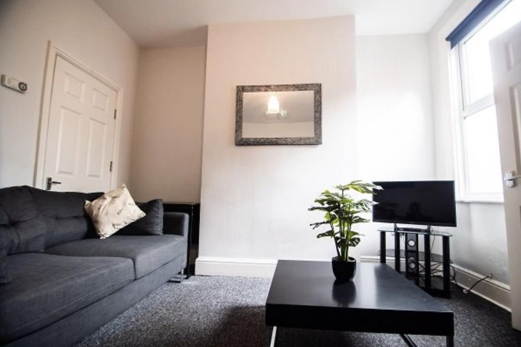 Property photo 2 of 13 1.Png