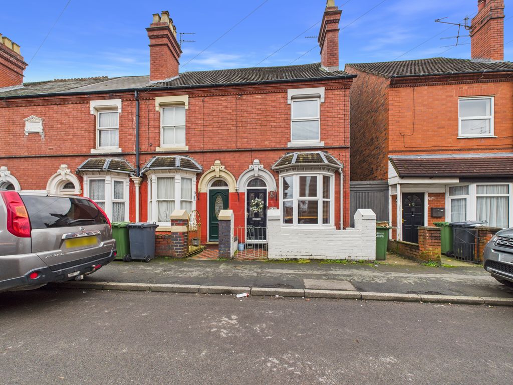 Property photo 2 of 28