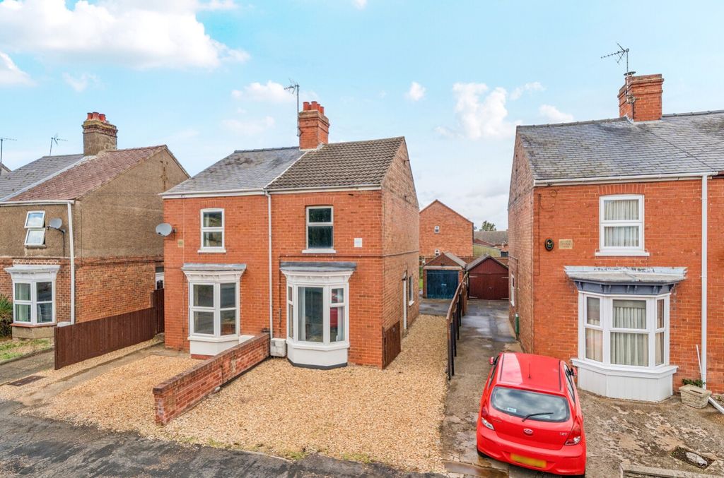 Property photo 1 of 21 -6Ace35F4ce1Cb-l-1527792-3-1A134Fd9ba494
