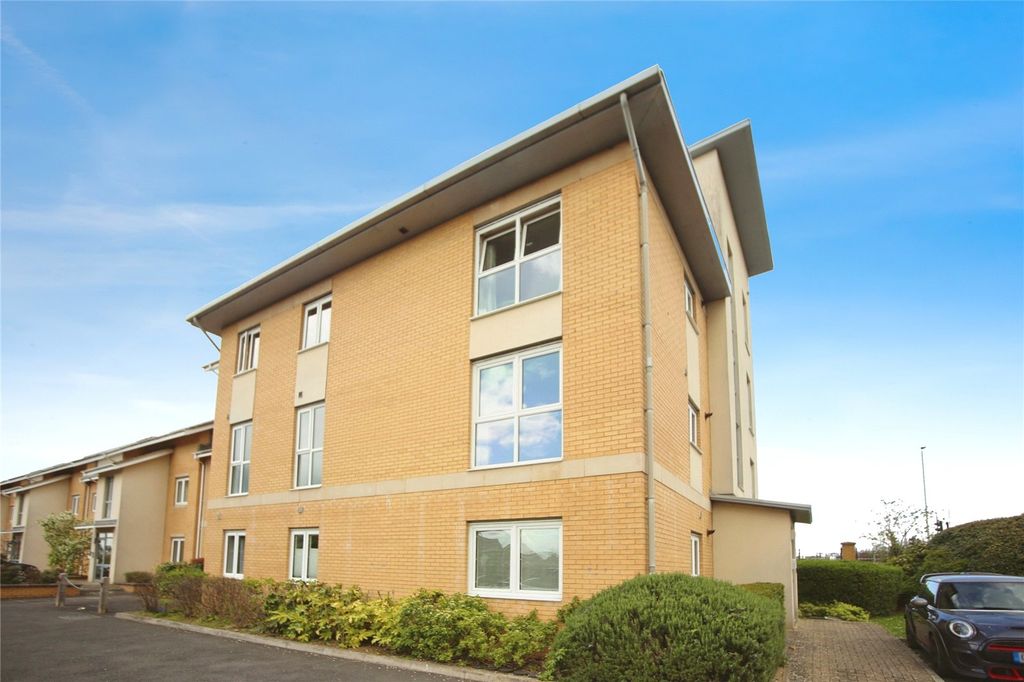 Property photo 2 of 12 Picture No. 44