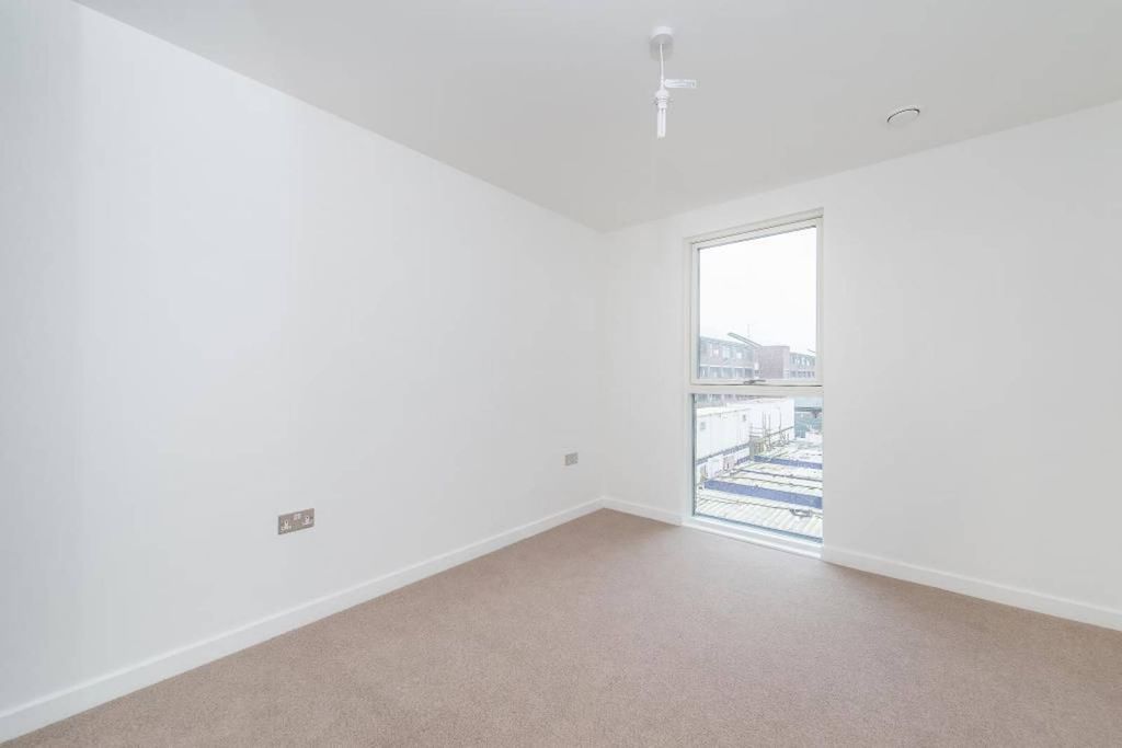 Property photo 2 of 5