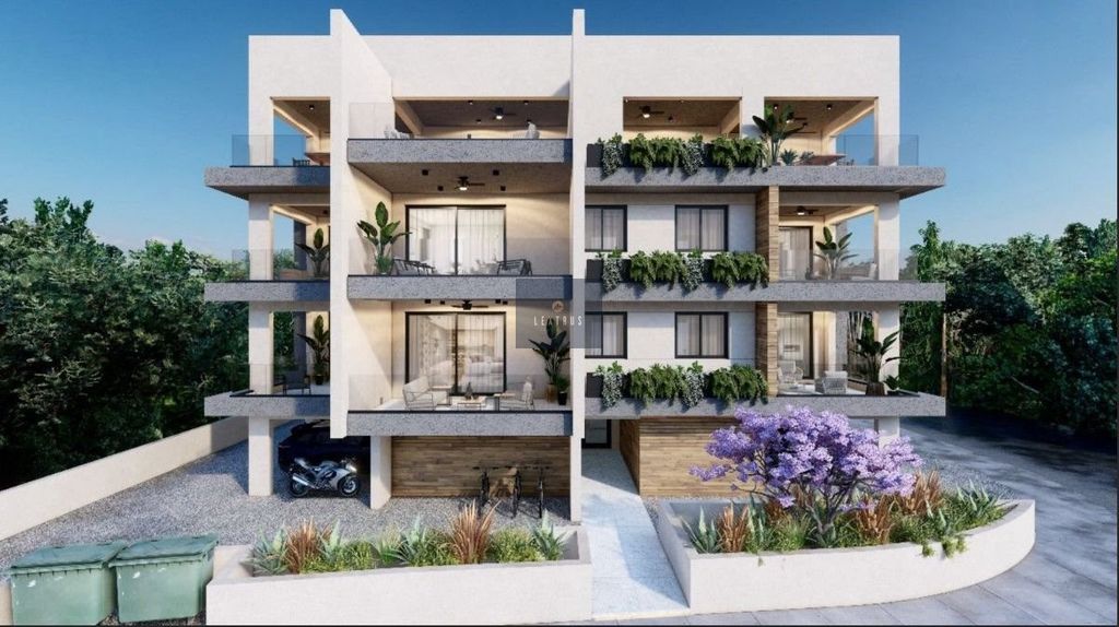 Property photo 1 of 3