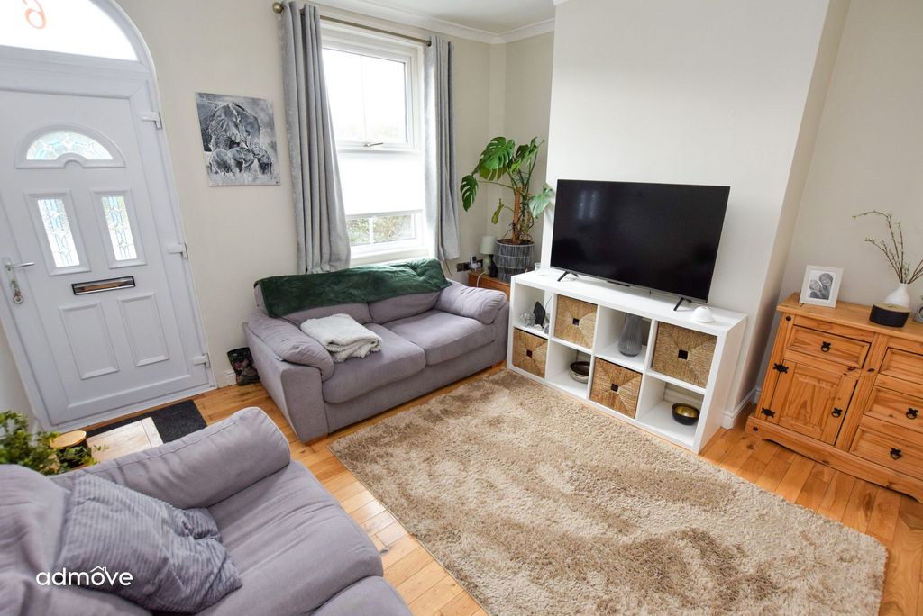 Property photo 3 of 14