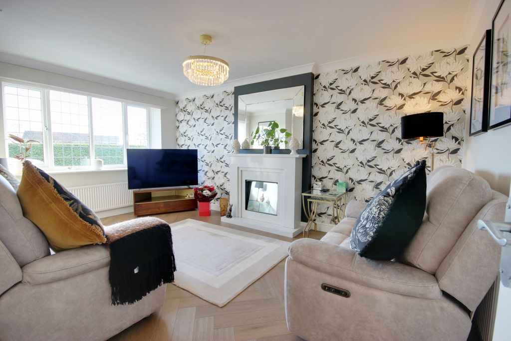 Property photo 2 of 26 1 Lounge A