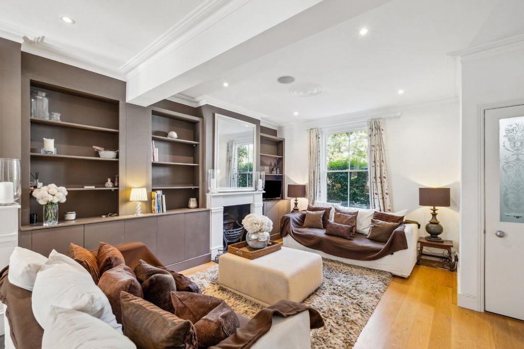 Property photo 1 of 9