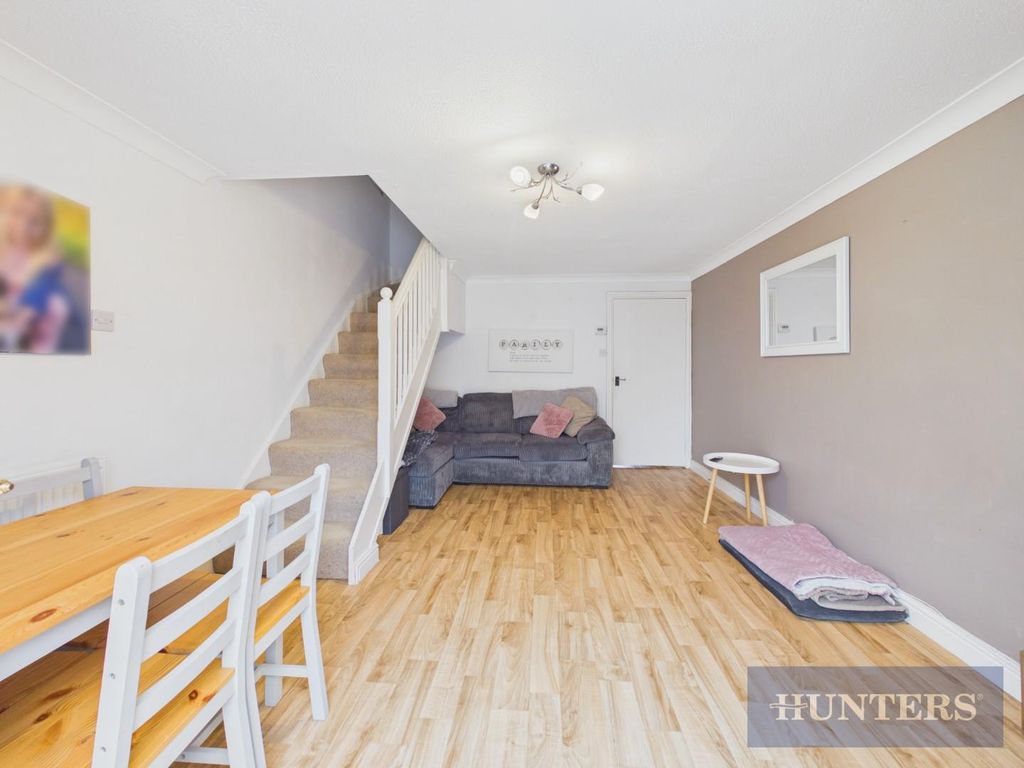 Property photo 3 of 15 Cam05316G0-Pr0432-Still017.Jpg