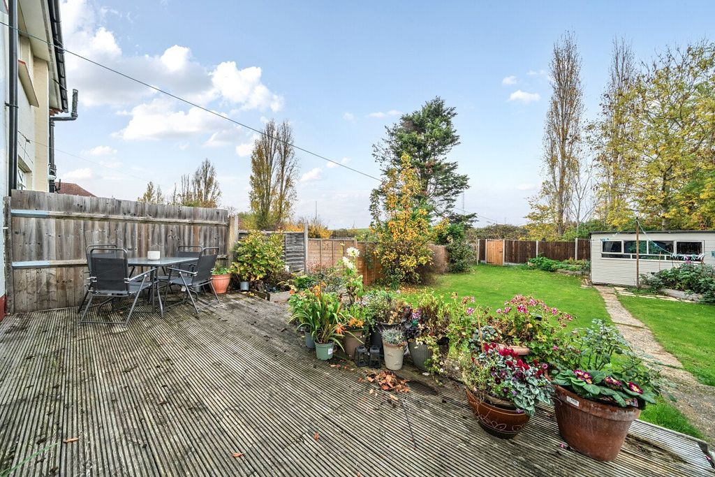 Property photo 2 of 19 Picture No. 16