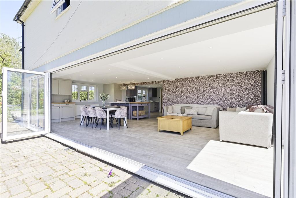 Property photo 3 of 66 Millhouse-22.Jpg
