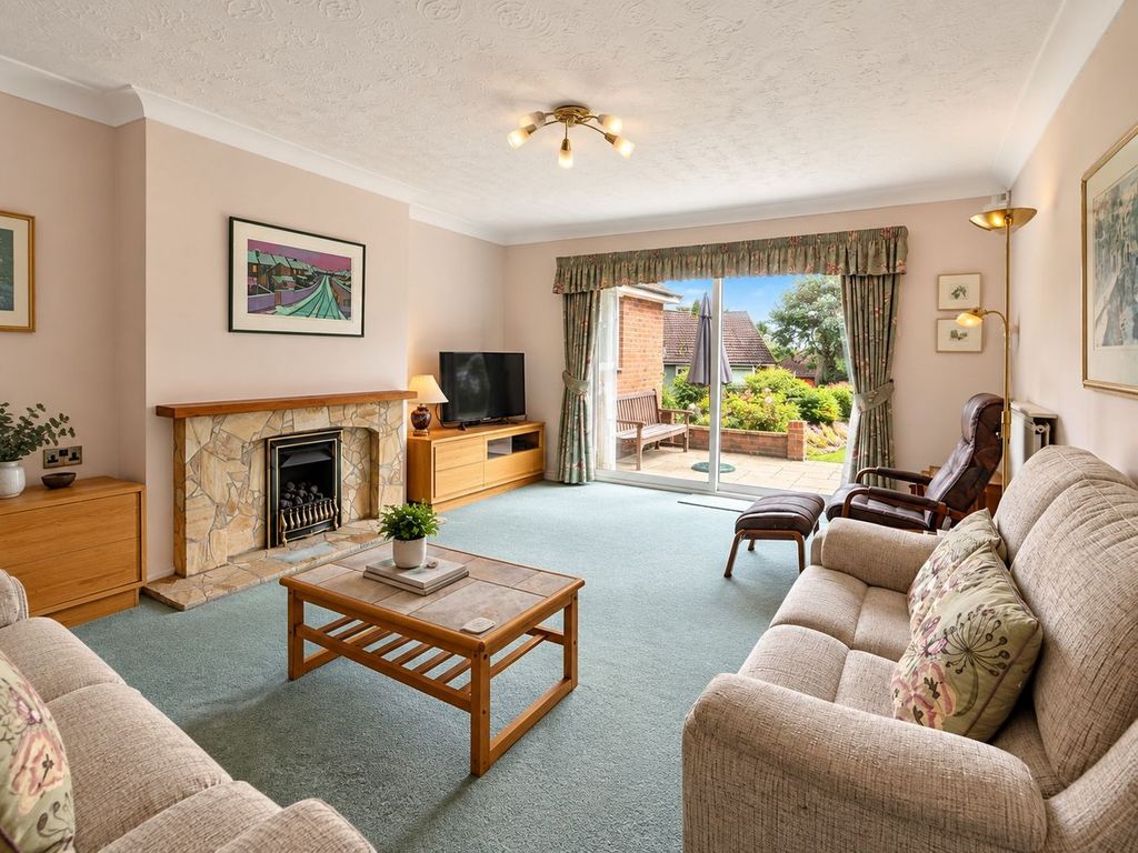Property photo 2 of 19