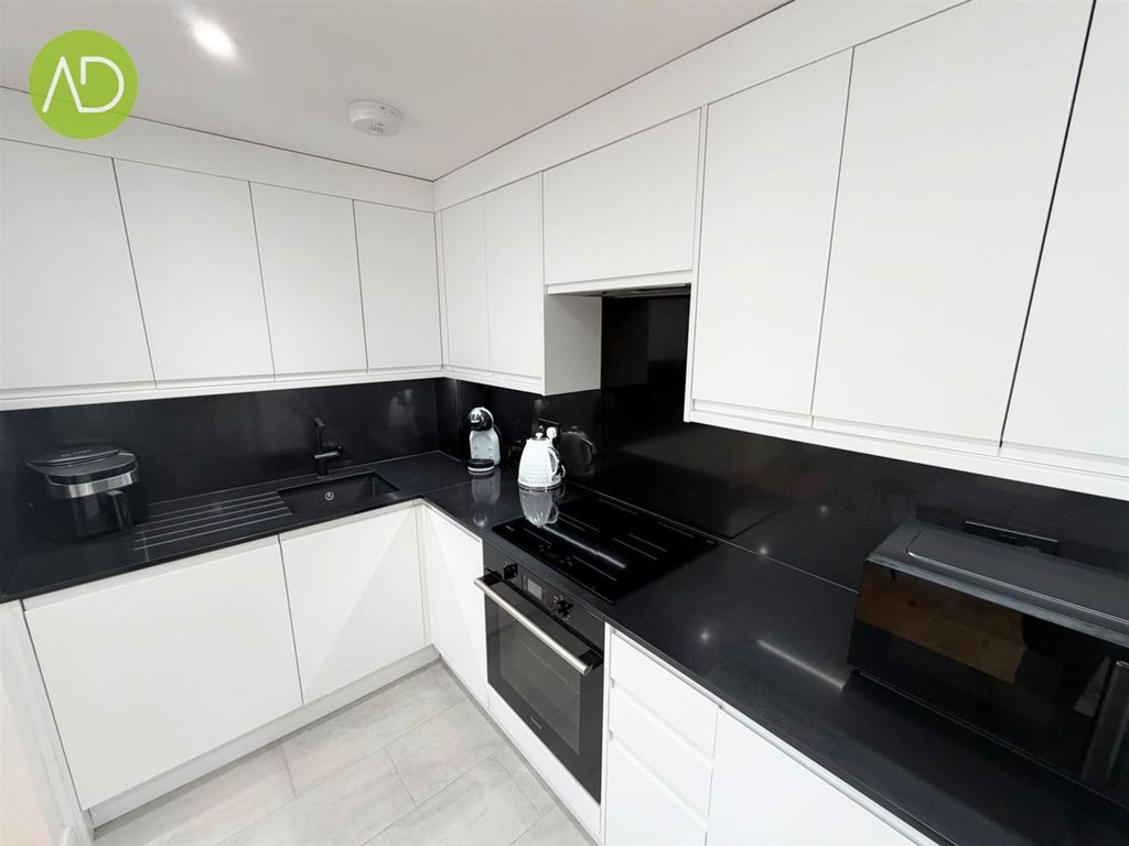 Property photo 2 of 11 13.Jpg