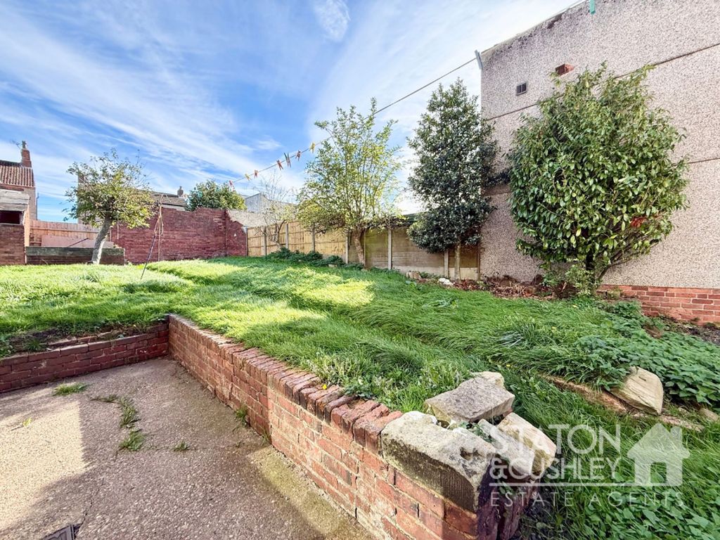 Property photo 3 of 17