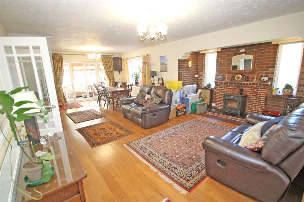 Property photo 3 of 19 Picture No. 09