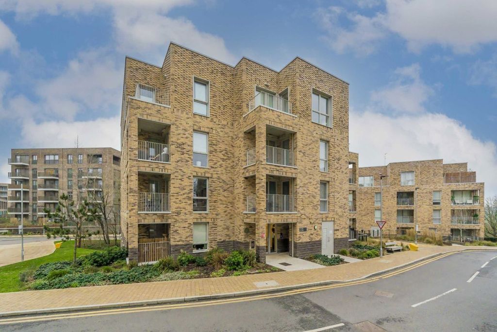 Property photo 1 of 4