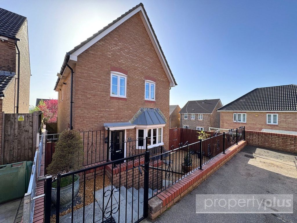 Property photo 1 of 18 Picture No. 02