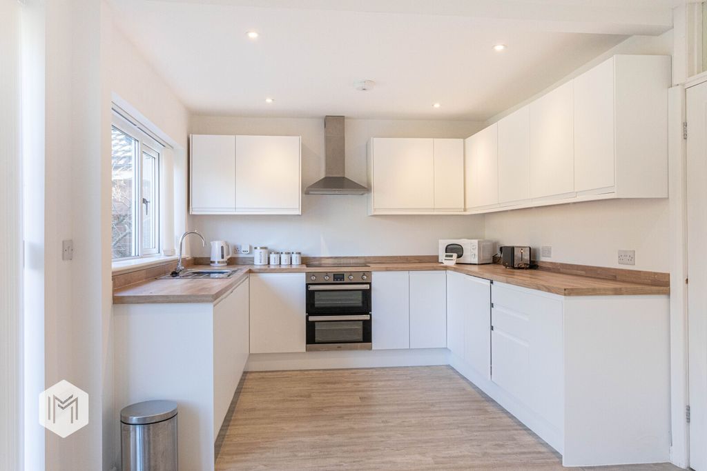 Property photo 2 of 16 Picture No. 08