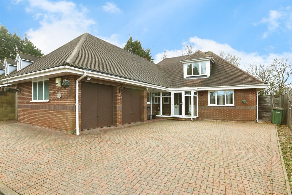 Property photo 1 of 23