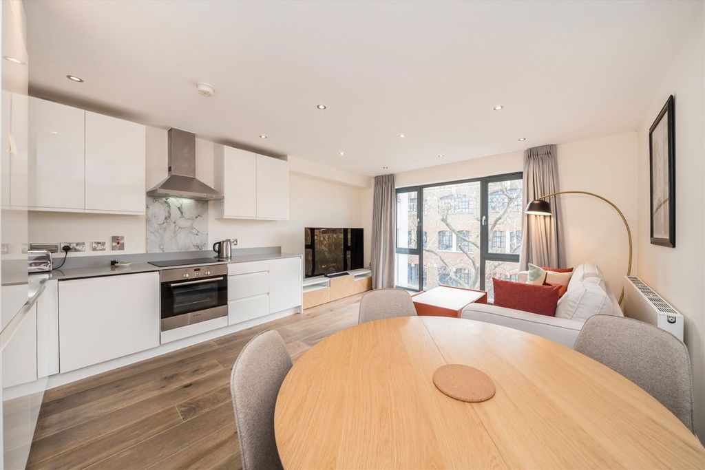 Property photo 2 of 5