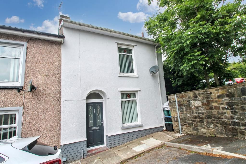 Property photo 1 of 25