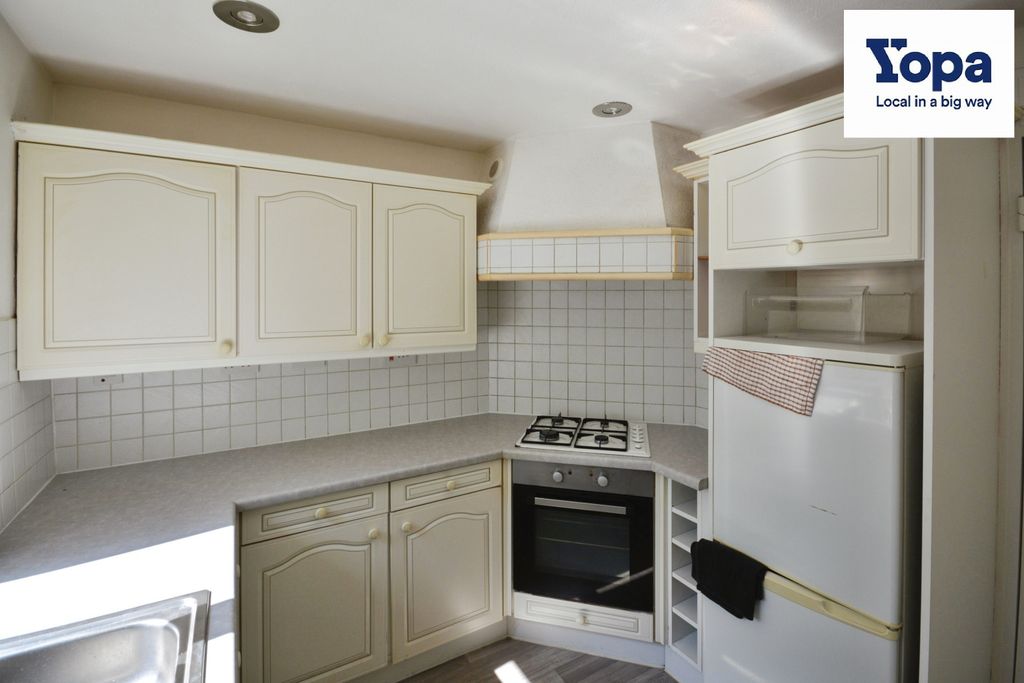 Property photo 3 of 10 Photo #3