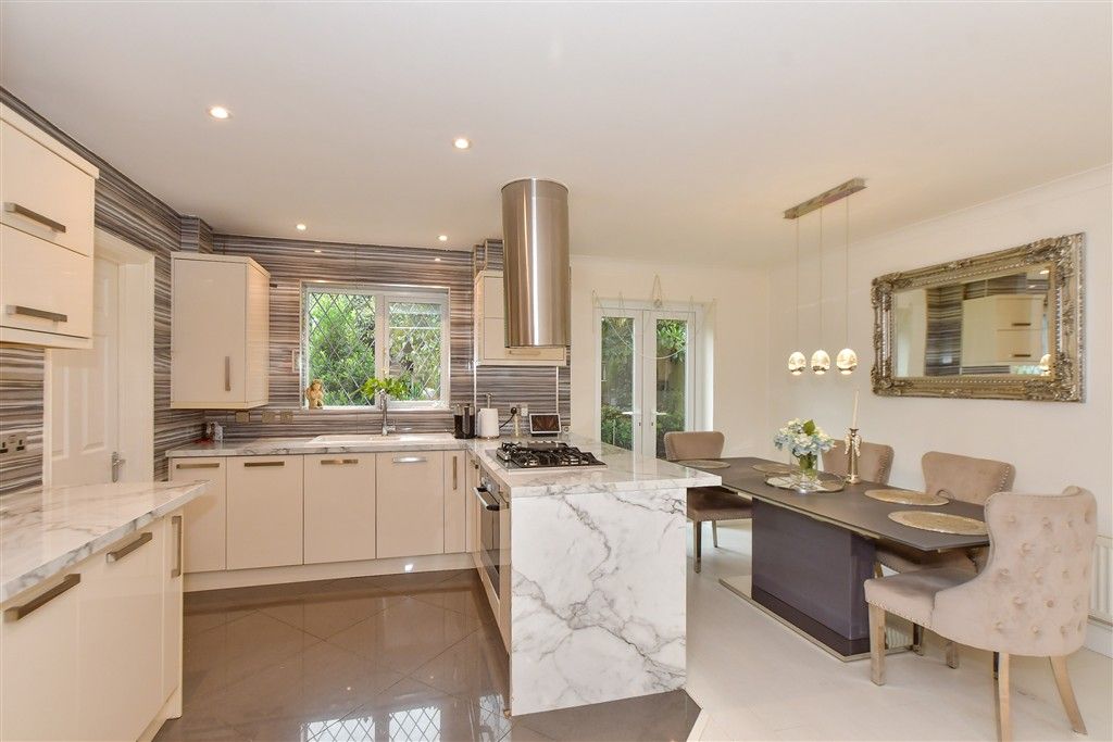 Property photo 2 of 14 Kitchen/ Diner