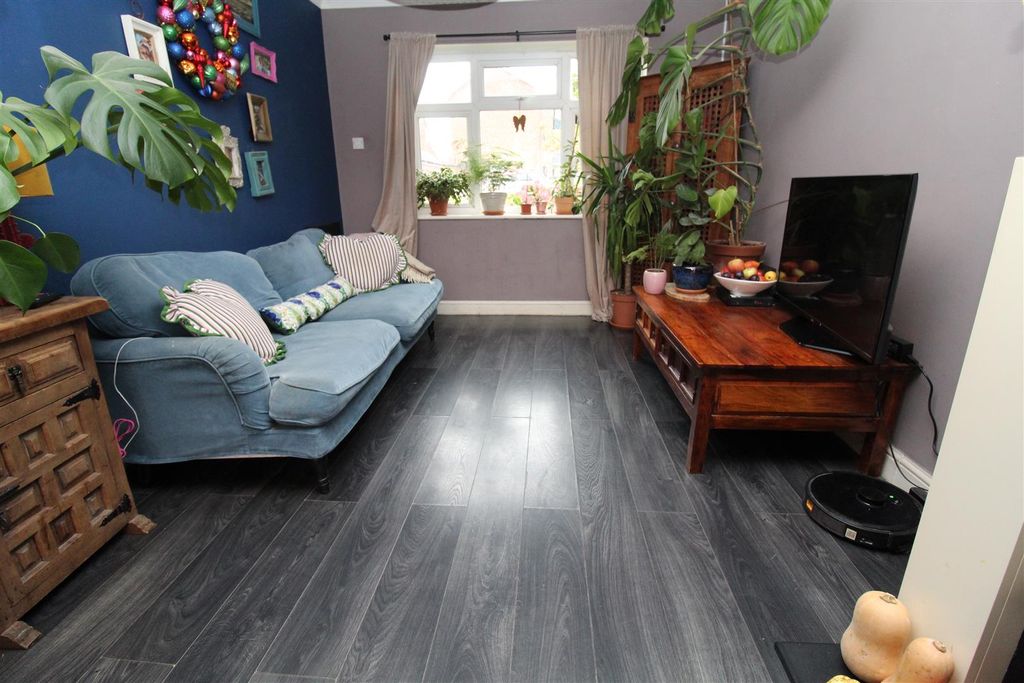 Property photo 3 of 16 Through Lounge/Dining Room