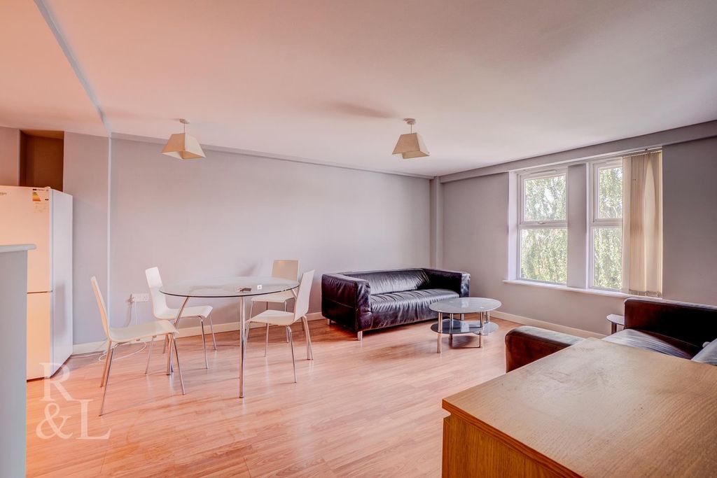 Property photo 2 of 10 B (11).Jpg