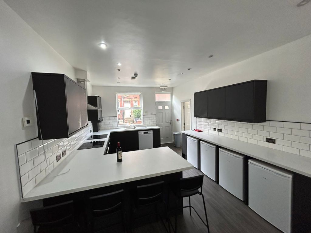 Property photo 2 of 11 Picture No. 06