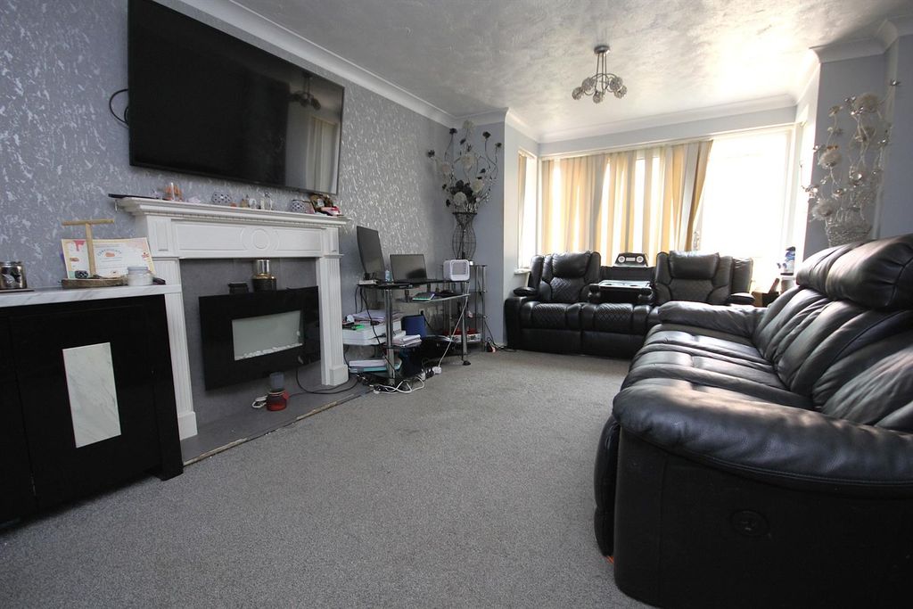 Property photo 3 of 12 Img_1908.Jpg