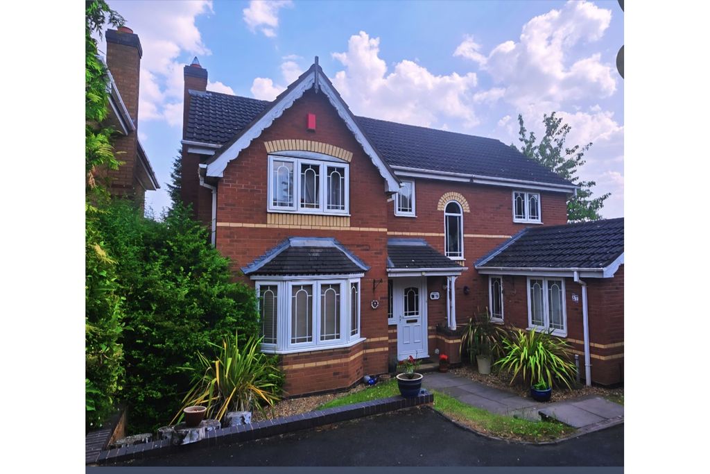 Property photo 2 of 19