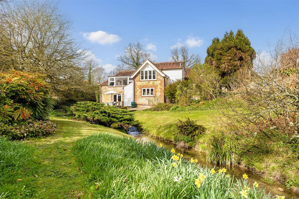 Property photo 1 of 23 Main Photo