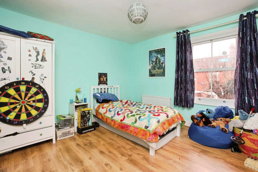 Property photo 2 of 34 Pbox-Img.Jpg