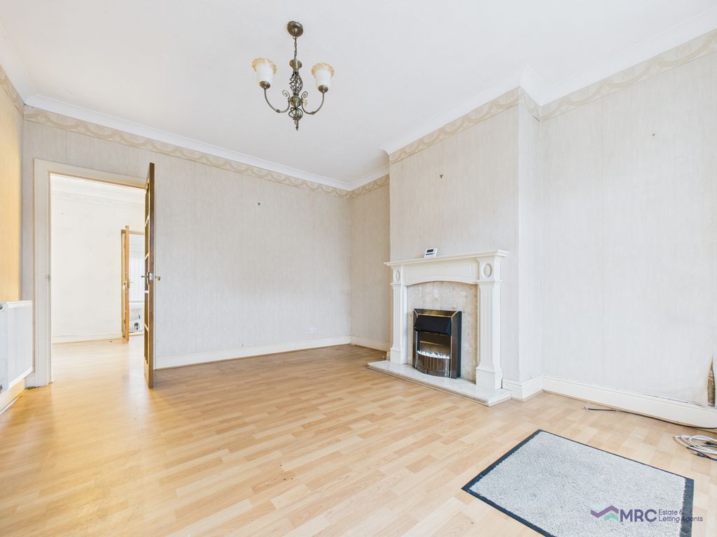 Property photo 3 of 11 Gallery