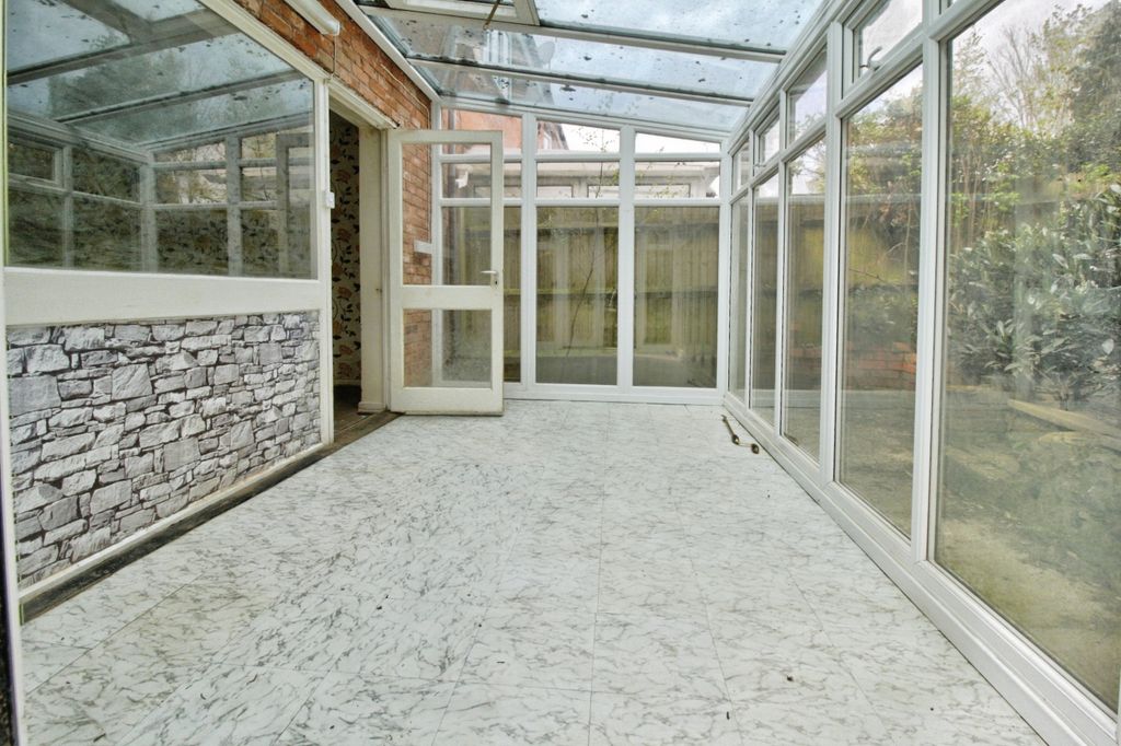 Property photo 2 of 19 8Da6c730-26Pw10