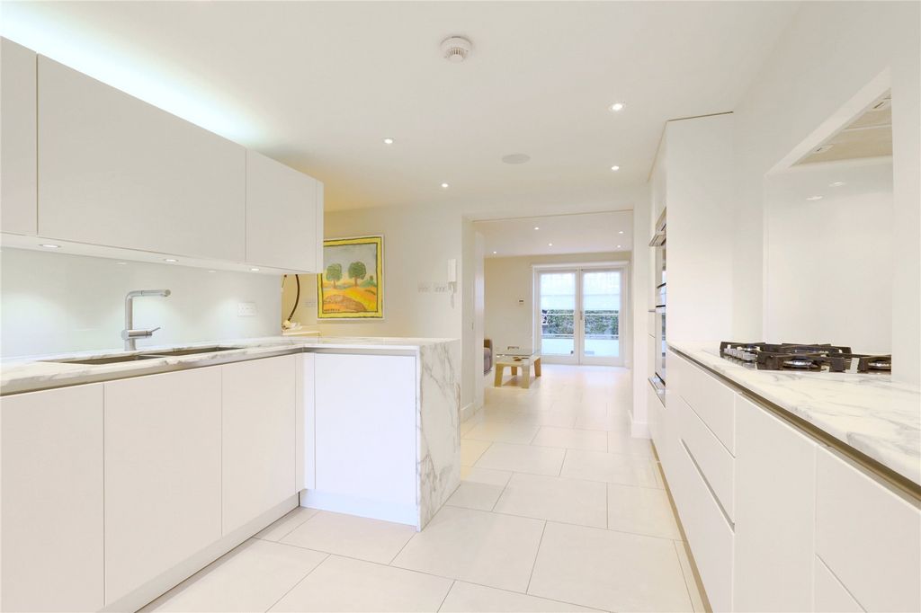 Property photo 2 of 22 Kitchen