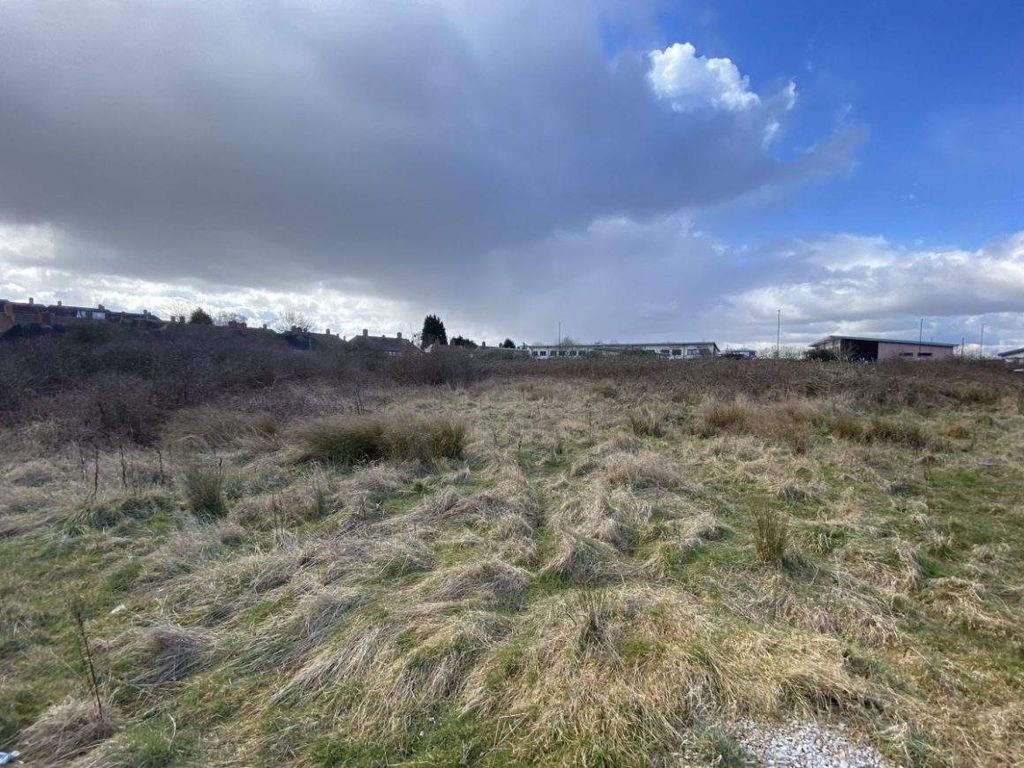 Property photo 3 of 3